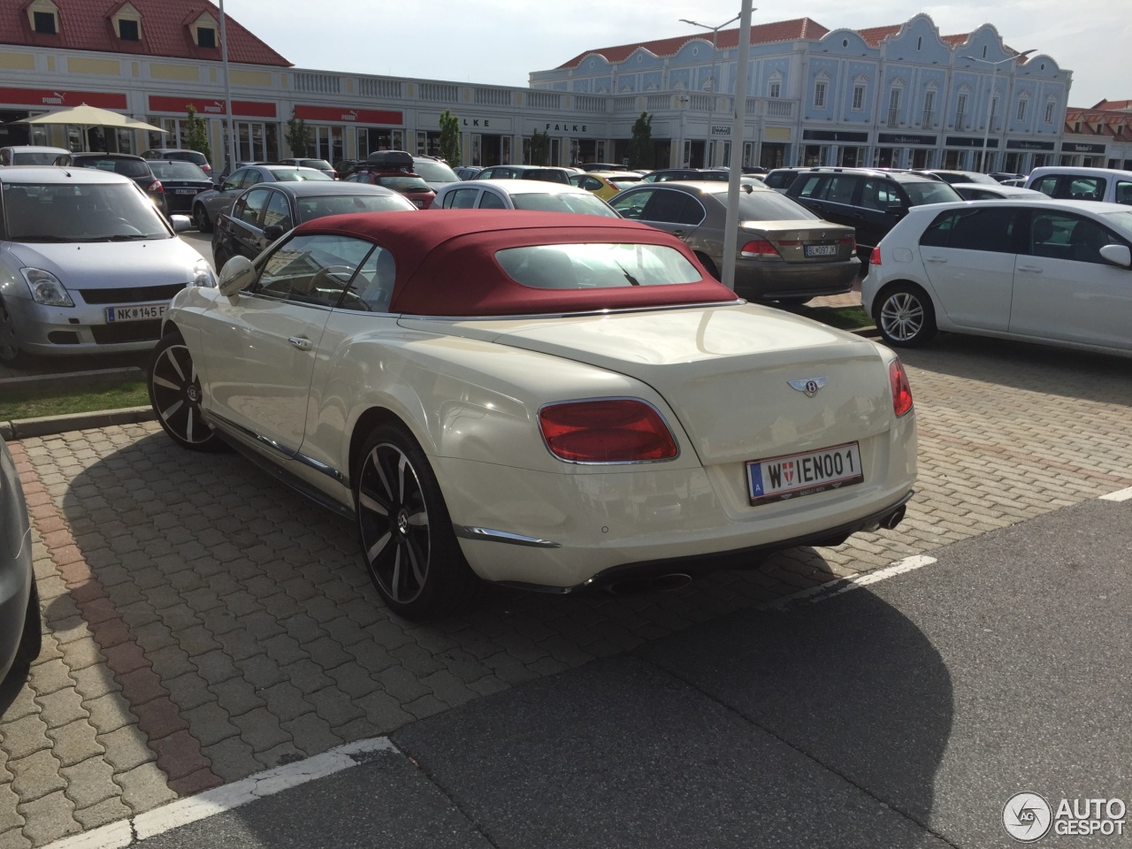 Bentley Continental GTC V8 S