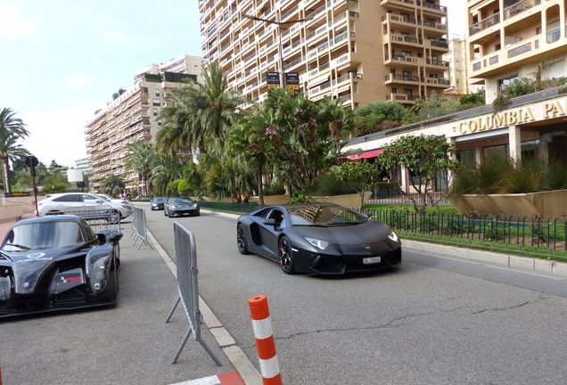 Lamborghini Aventador LP700-4