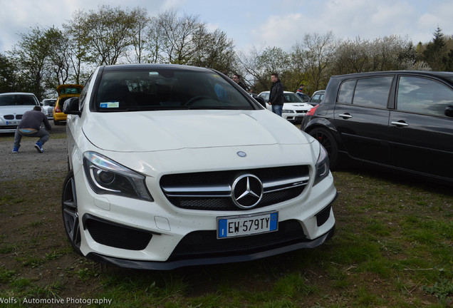 Mercedes-Benz CLA 45 AMG C117