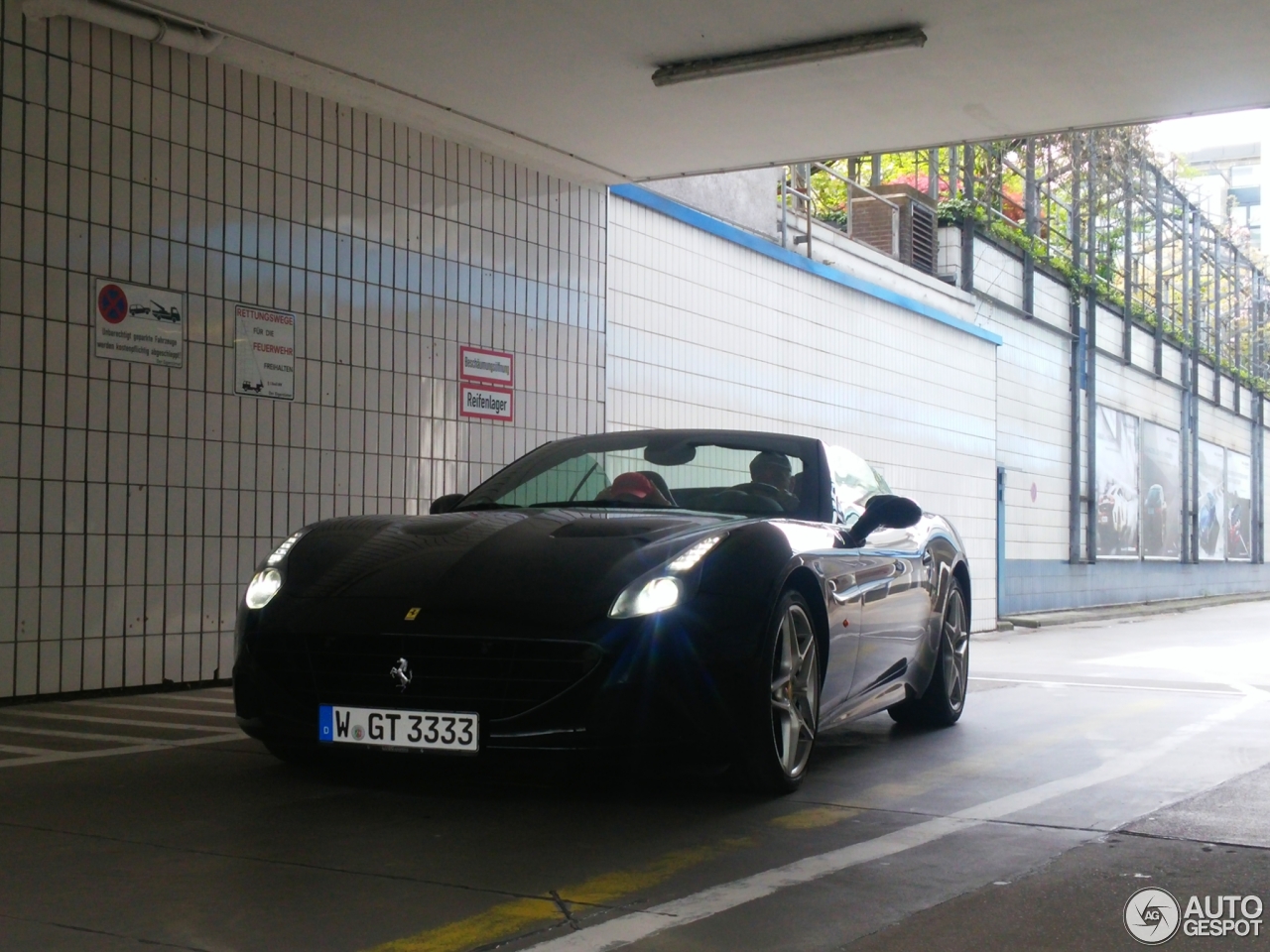 Ferrari California T