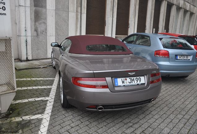 Aston Martin DB9 Volante