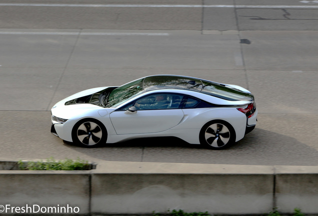 BMW i8