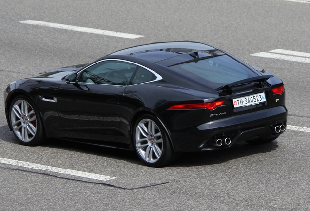 Jaguar F-TYPE R Coupé