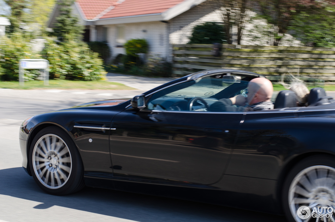 Aston Martin DB9 Volante