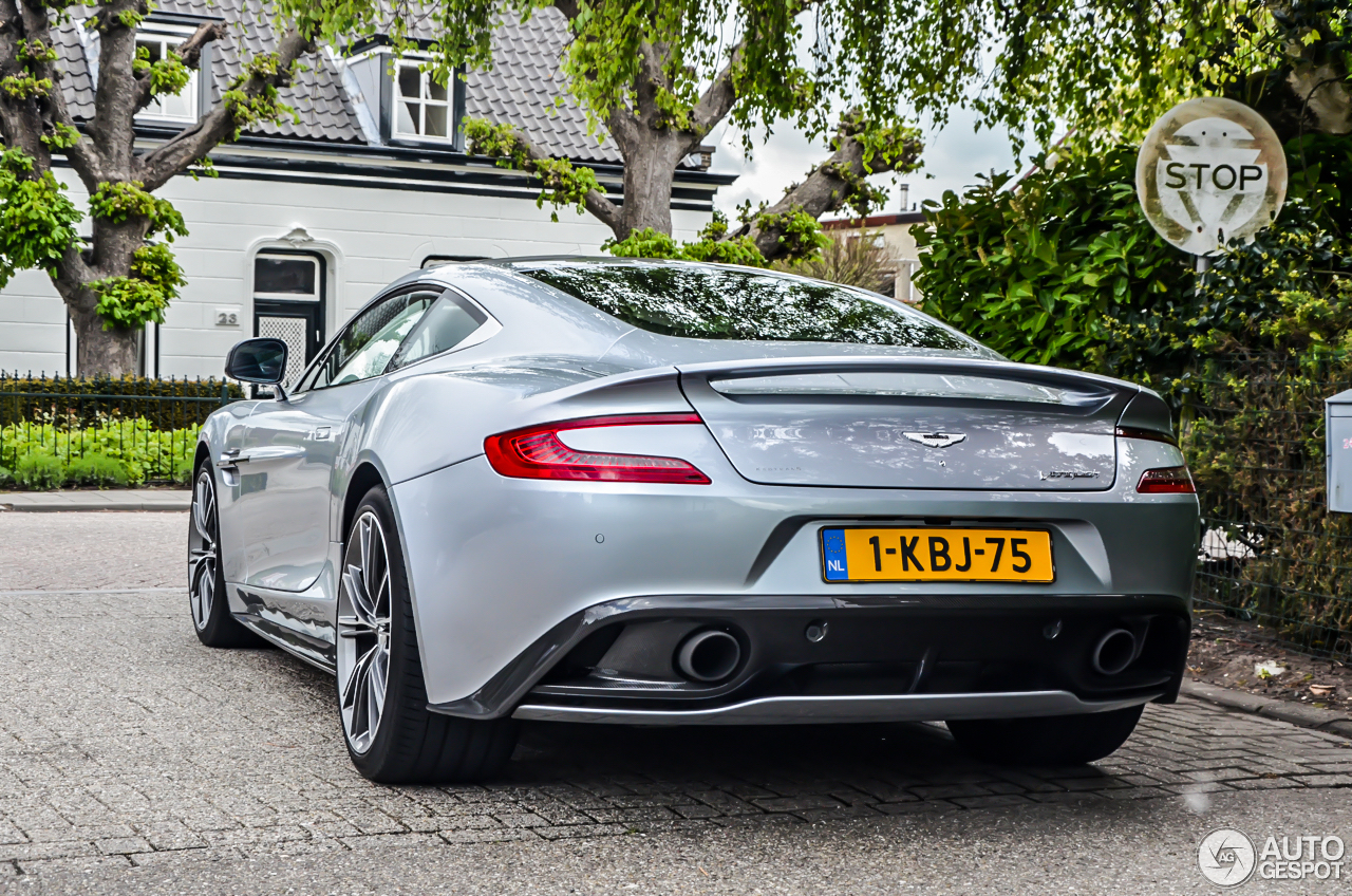 Aston Martin Vanquish 2013