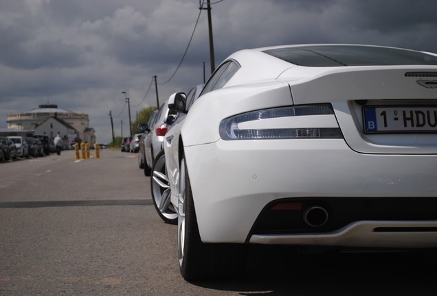 Aston Martin DB9 2013