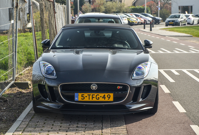 Jaguar F-TYPE S Convertible