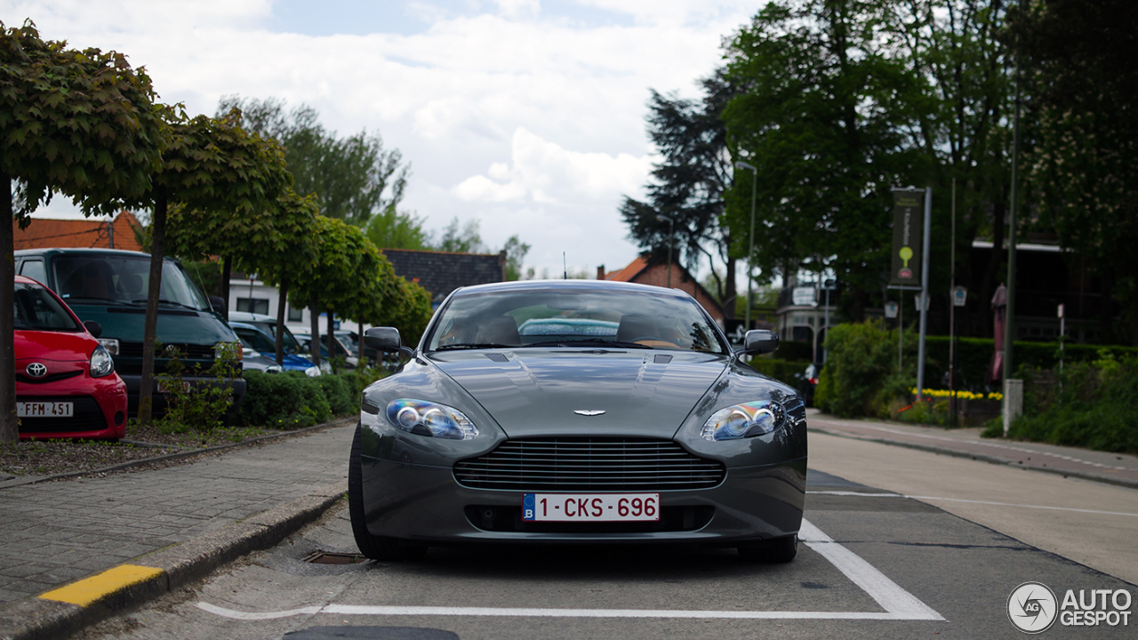 Aston Martin V8 Vantage