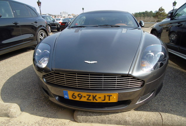 Aston Martin DB9 Volante