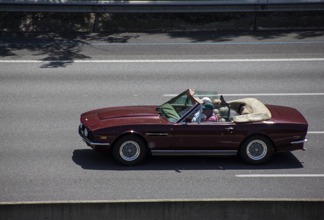 Aston Martin V8 Volante 1978-1990