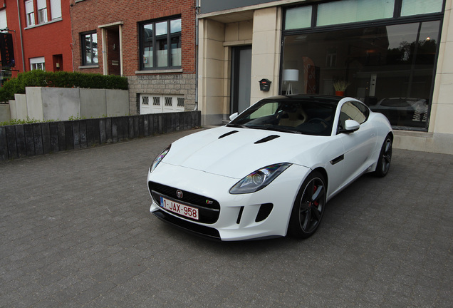 Jaguar F-TYPE S Coupé