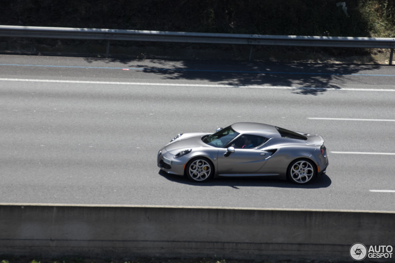 Alfa Romeo 4C Coupé