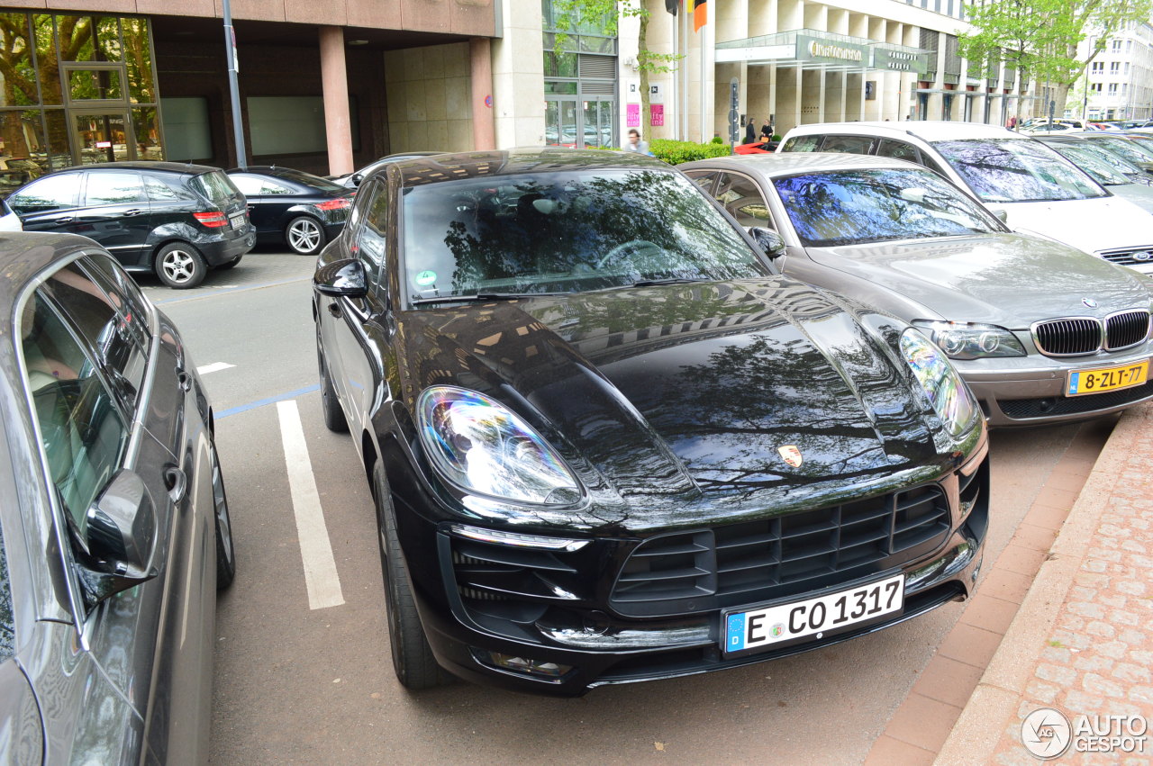 Porsche 95B Macan Turbo