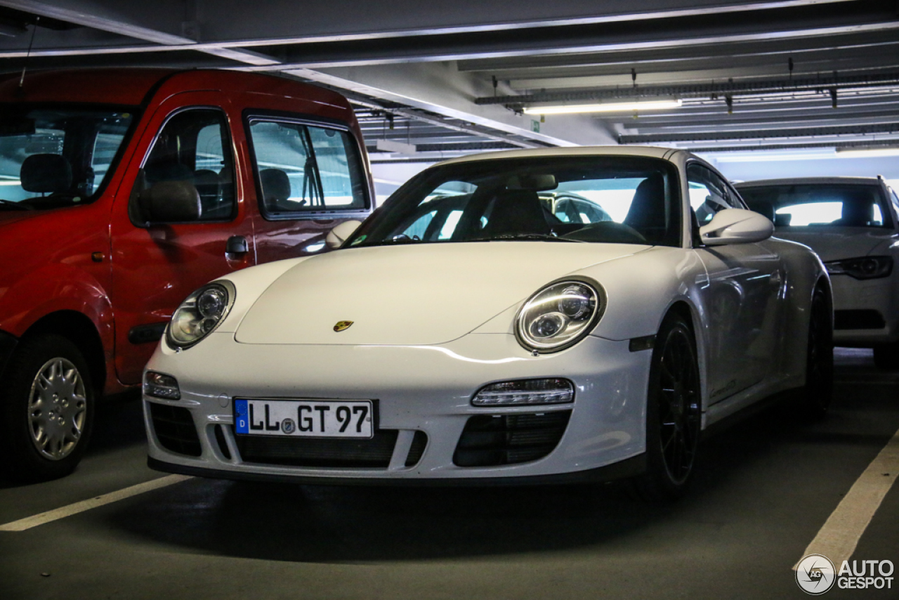 Porsche 997 Carrera 4 GTS