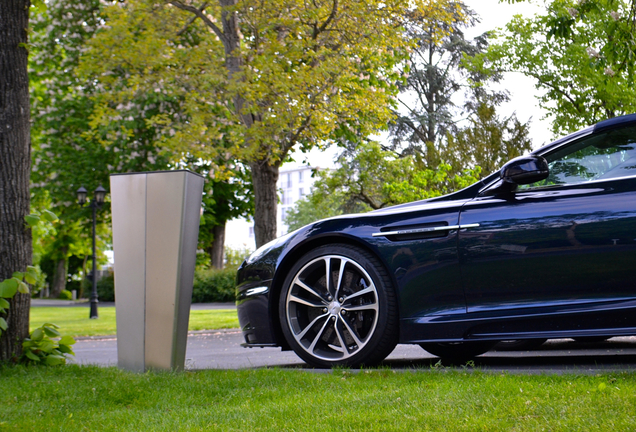 Aston Martin DBS Volante