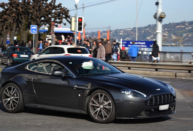 Aston Martin V8 Vantage S