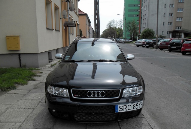 Audi RS4 Avant B5