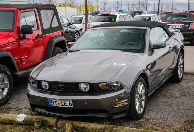 Ford Mustang GT Convertible 2010