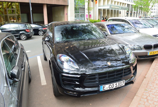 Porsche 95B Macan Turbo