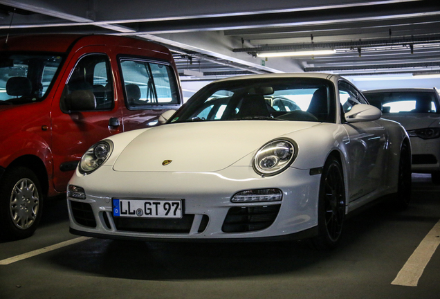 Porsche 997 Carrera 4 GTS