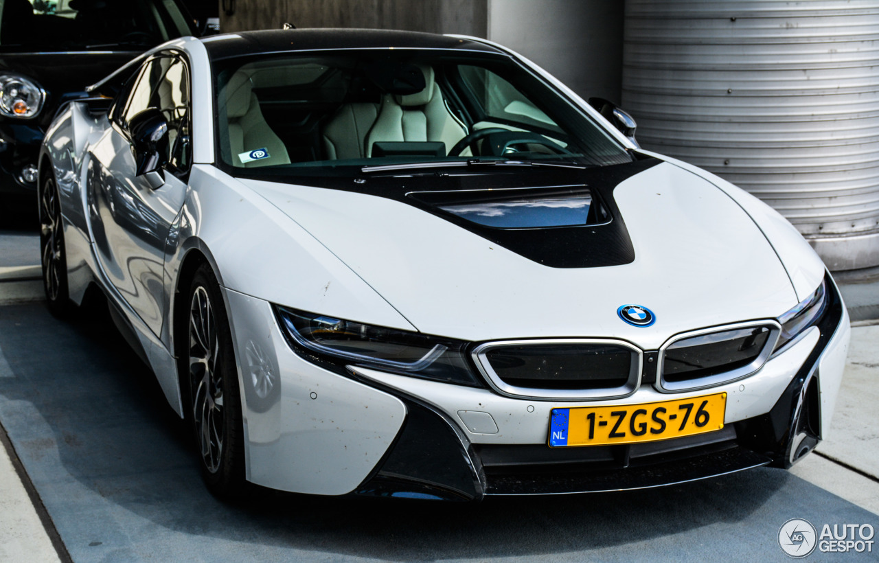 BMW i8