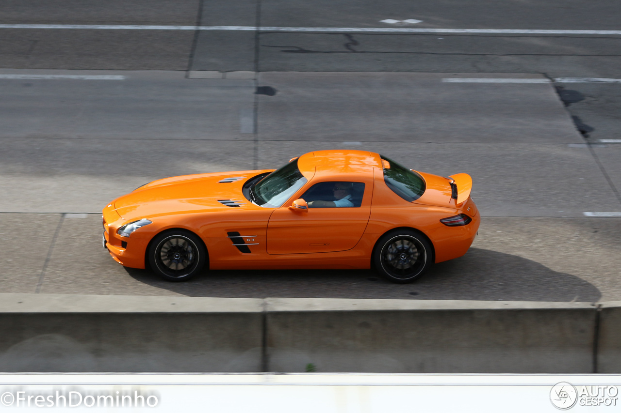 Mercedes-Benz SLS AMG