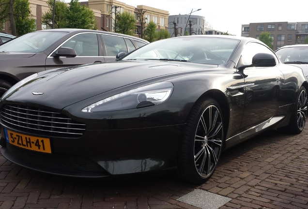 Aston Martin DB9 2013