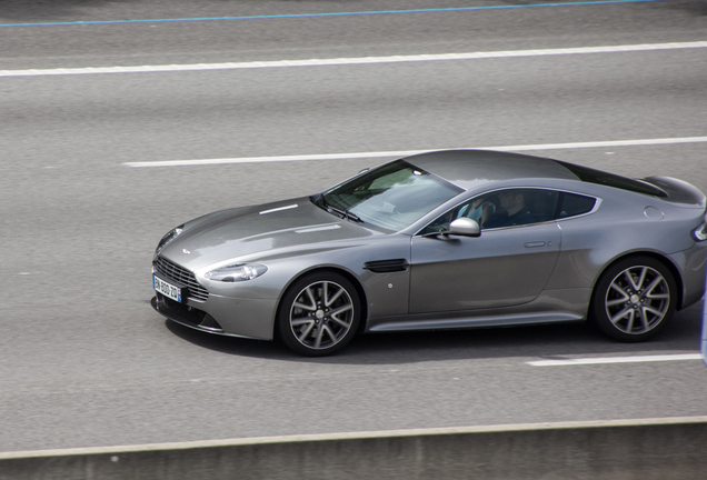 Aston Martin V8 Vantage S