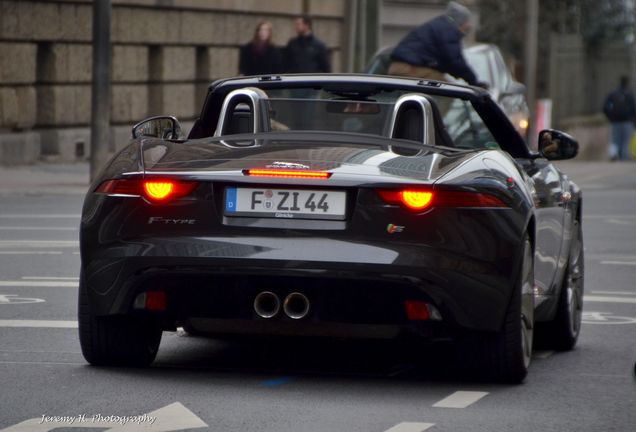 Jaguar F-TYPE S Convertible