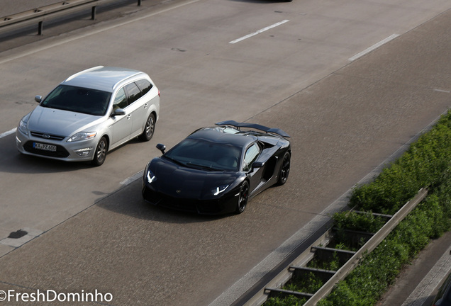 Lamborghini Aventador LP700-4 Roadster