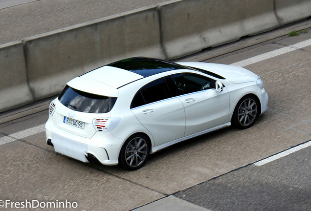 Mercedes-AMG A 45 W176 2015