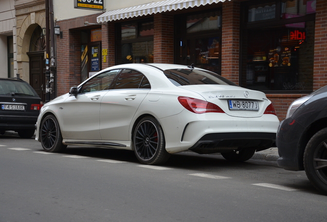 Mercedes-Benz CLA 45 AMG C117