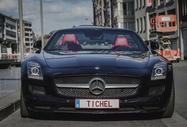 Mercedes-Benz SLS AMG Roadster