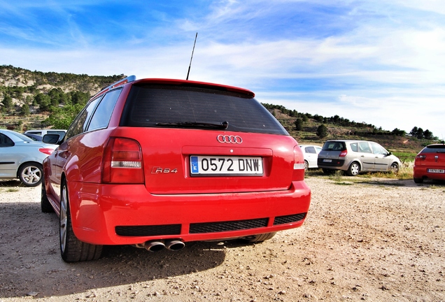 Audi RS4 Avant B5