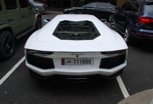 Lamborghini Aventador LP700-4