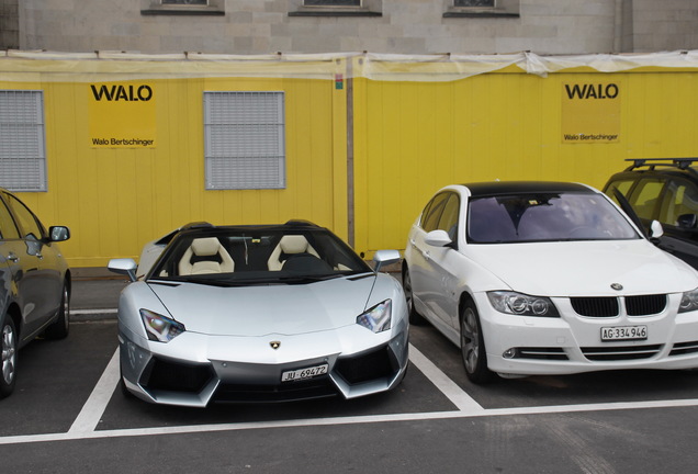 Lamborghini Aventador LP700-4 Roadster