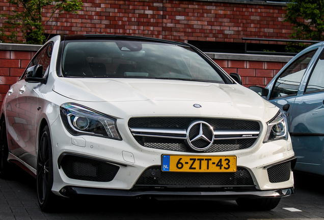 Mercedes-Benz CLA 45 AMG C117