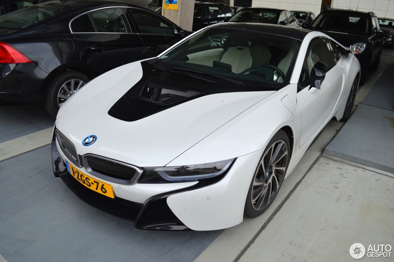 BMW i8