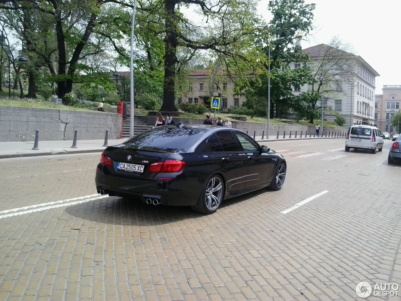 BMW M5 F10 2011