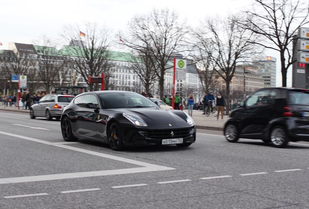 Ferrari FF