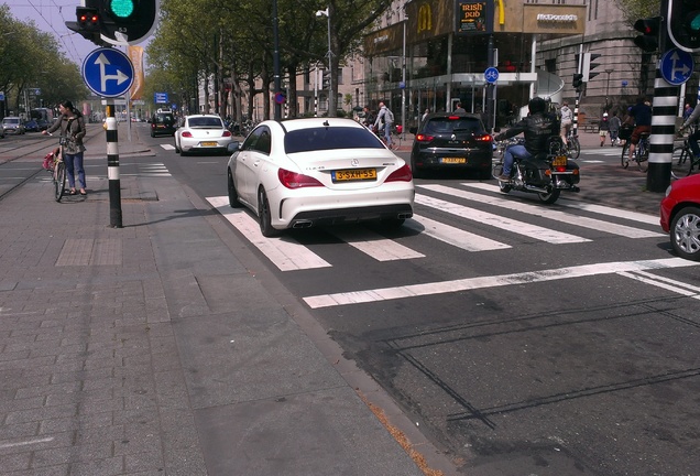 Mercedes-Benz CLA 45 AMG C117