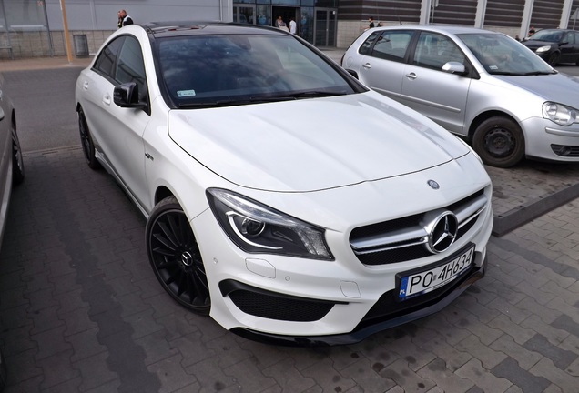 Mercedes-Benz CLA 45 AMG C117