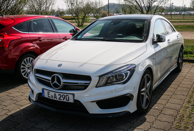 Mercedes-Benz CLA 45 AMG C117