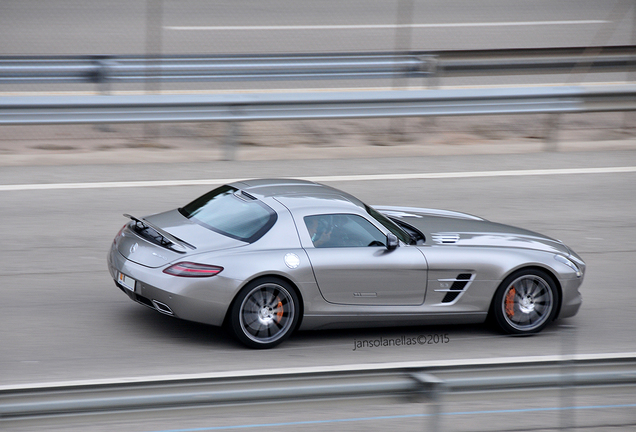 Mercedes-Benz SLS AMG