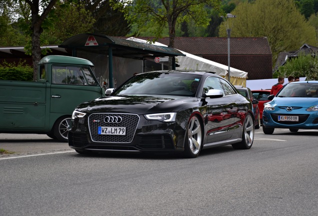 Audi RS5 B8 2012