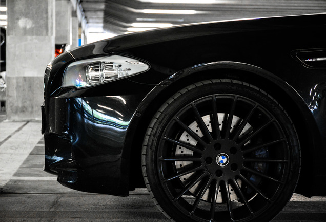 BMW M5 F10 2011