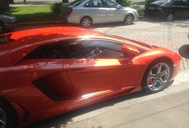 Lamborghini Aventador LP700-4