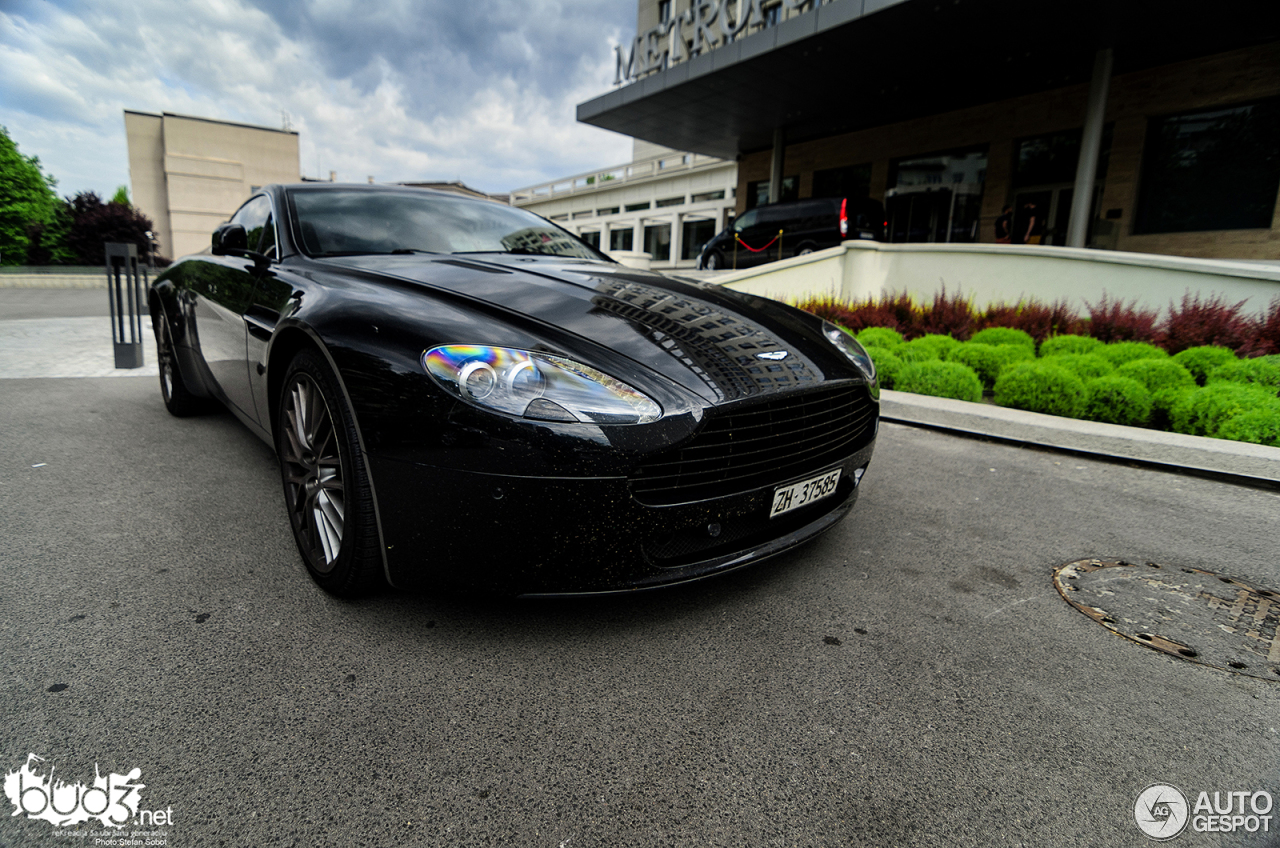 Aston Martin V8 Vantage