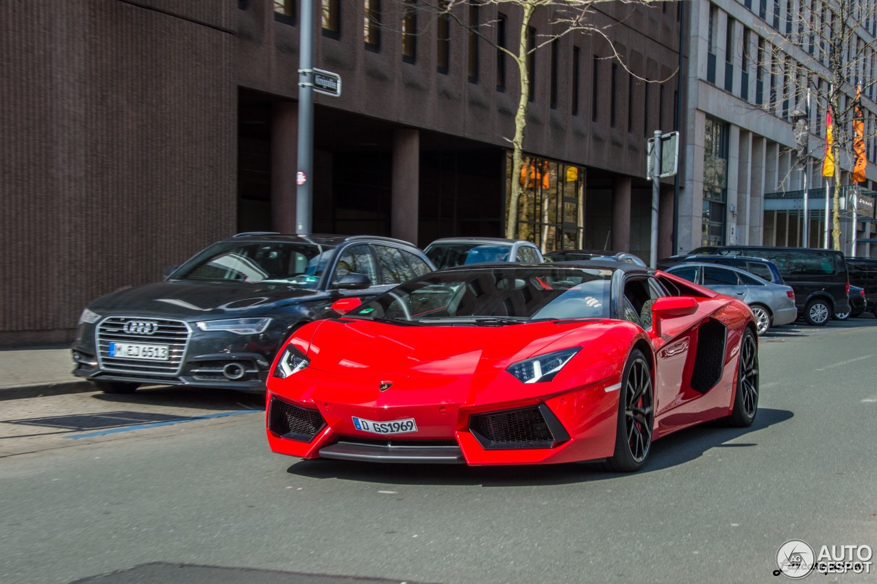 Lamborghini Aventador LP700-4 Roadster