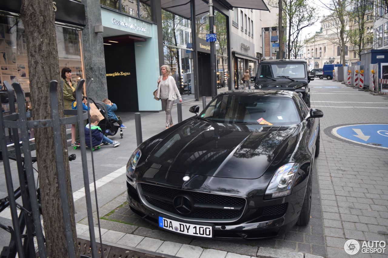 Mercedes-Benz SLS AMG